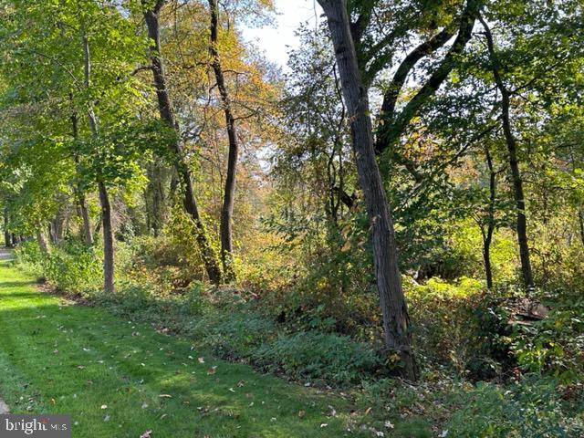 567 Edison Drive Hightstown, NJ 08520 - Photo 6 of 60 Woods Opposite Front Door
