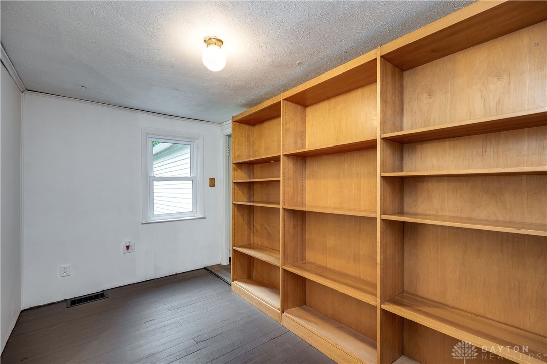 2422 South Tecumseh Road Springfield, OH 45502 - Photo 25 of 47 Gallery Image 25