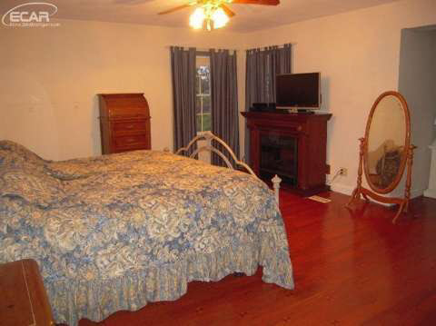 5455 South Byron Road Durand, MI 48429 - Photo 29 of 37 20423323-28.JPG