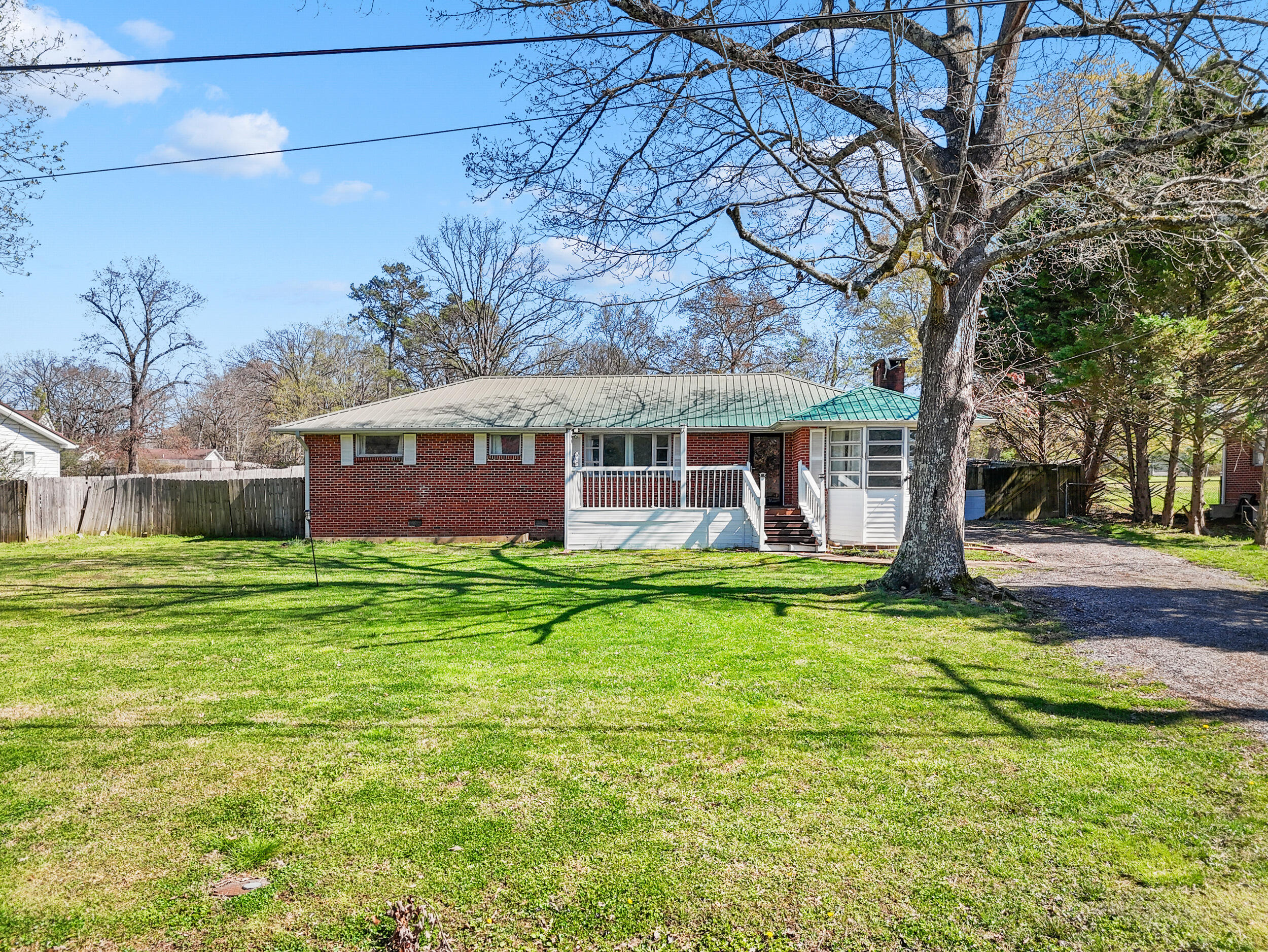 902 Lindsay Avenue Chattanooga, TN 37421 - Photo 2 of 27 dji_20260318033242_0681_d