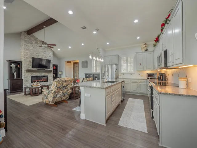 $649,900 | 504 Cedar Mountain Drive, Marble Falls, TX 78654