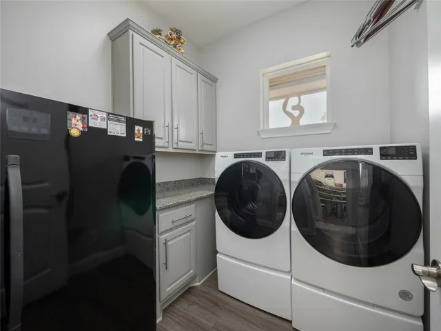 $649,900 | 504 Cedar Mountain Drive, Marble Falls, TX 78654