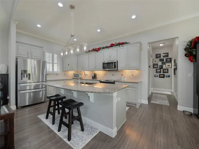 $649,900 | 504 Cedar Mountain Drive, Marble Falls, TX 78654