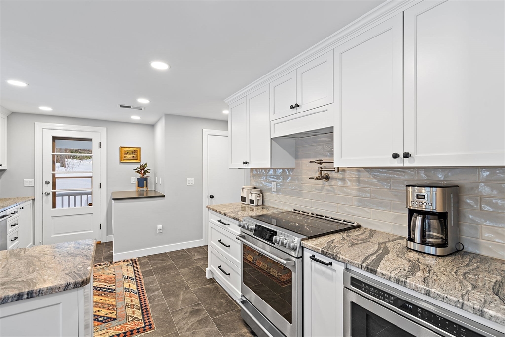 850 Old Rd To 9 Acre Corner Concord, MA 01742 - Photo 6 of 39