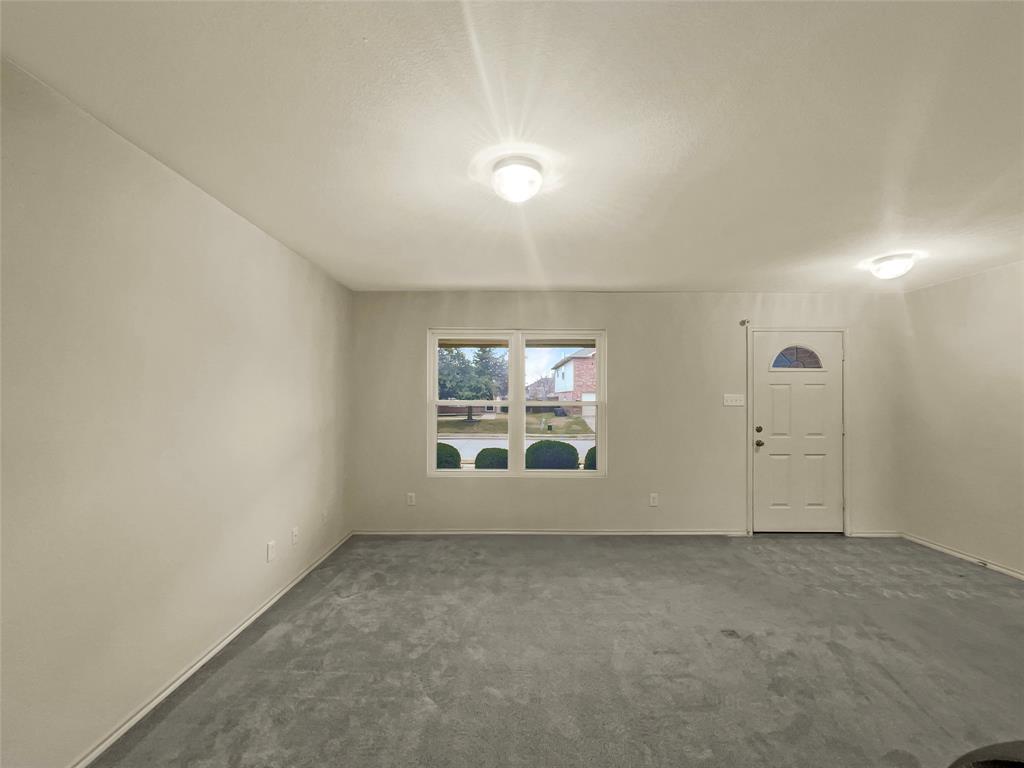 1630 Santa Fe Trail Krum, TX 76249 - Photo 7 of 32