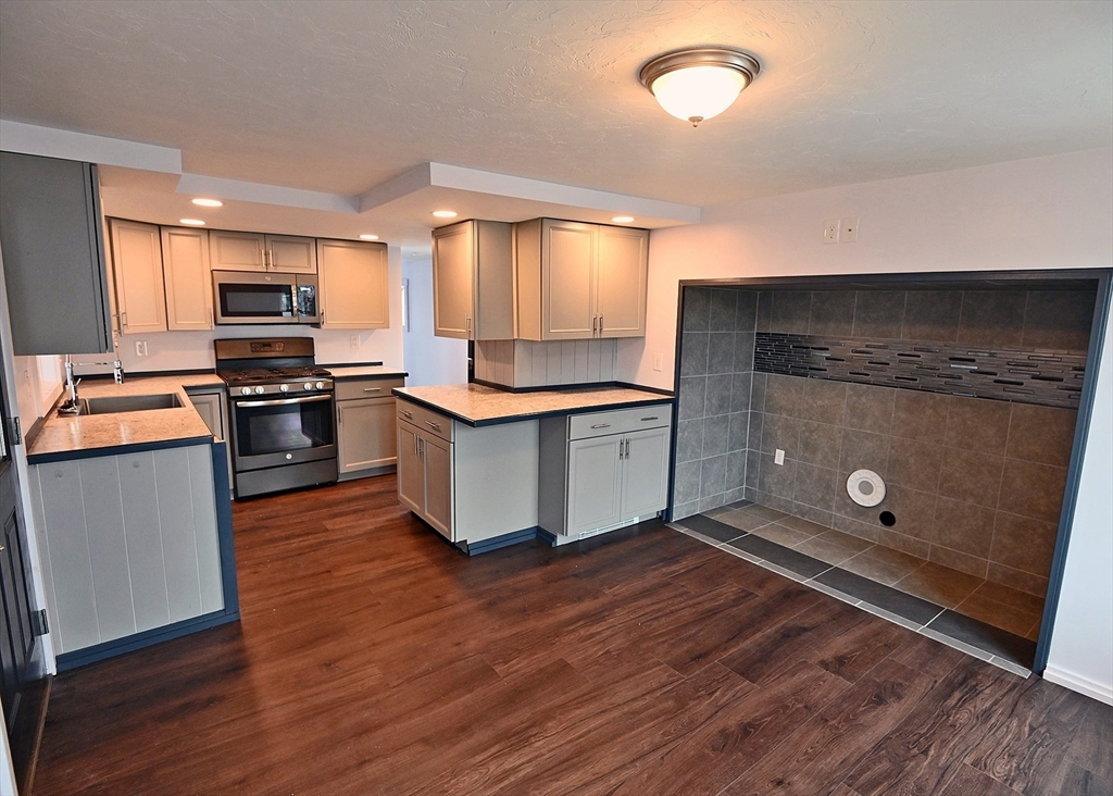 3030 Cranberry Highway, Unit 11 Wareham, MA 02538 - Photo 4 of 20