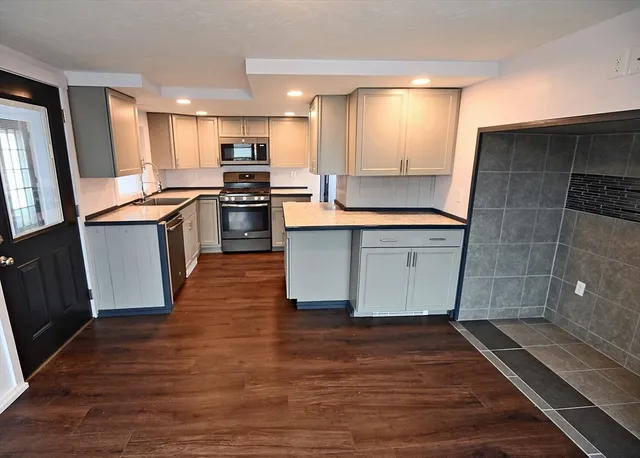 $185,000 | 3030 Cranberry Highway, Unit 11, Wareham, MA 02538