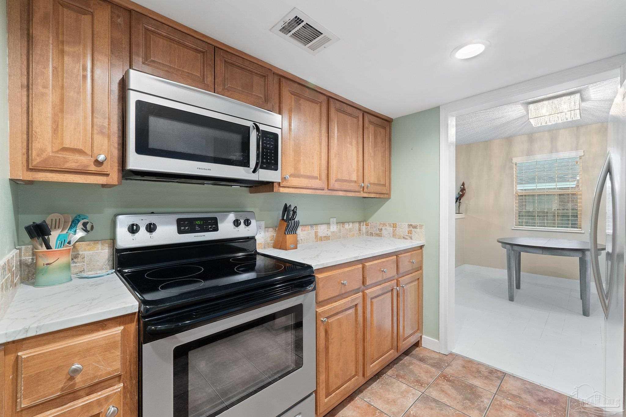 14090 Eitzen Road Pensacola, FL 32507 - Photo 16 of 48 Gallery Image 16