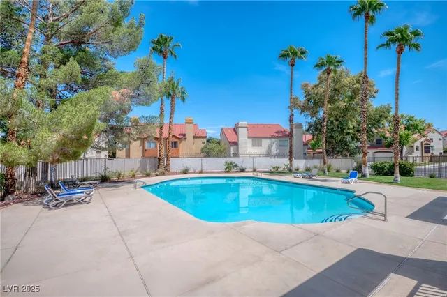 $339,000 | 505 Meadbury Drive, Henderson, NV 89014