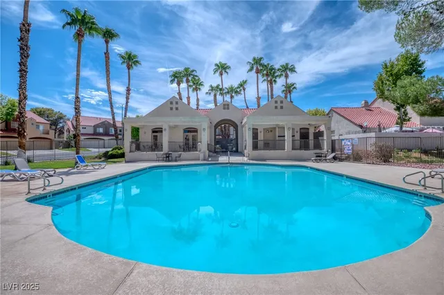 $339,000 | 505 Meadbury Drive, Henderson, NV 89014