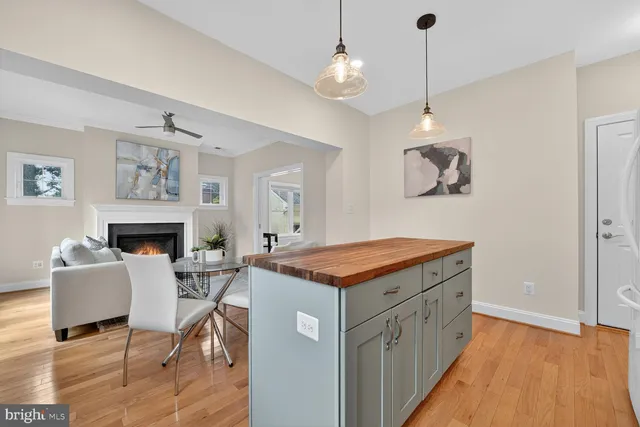 $1,999,990 | 2828 North Van Buren Street, Arlington, VA 22213