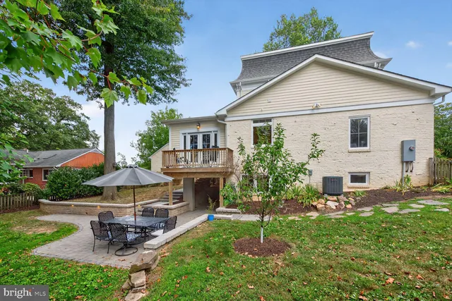 $1,999,990 | 2828 North Van Buren Street, Arlington, VA 22213