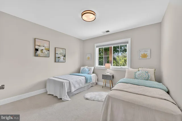 $1,999,990 | 2828 North Van Buren Street, Arlington, VA 22213