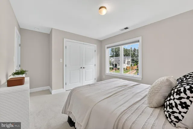 $1,999,990 | 2828 North Van Buren Street, Arlington, VA 22213