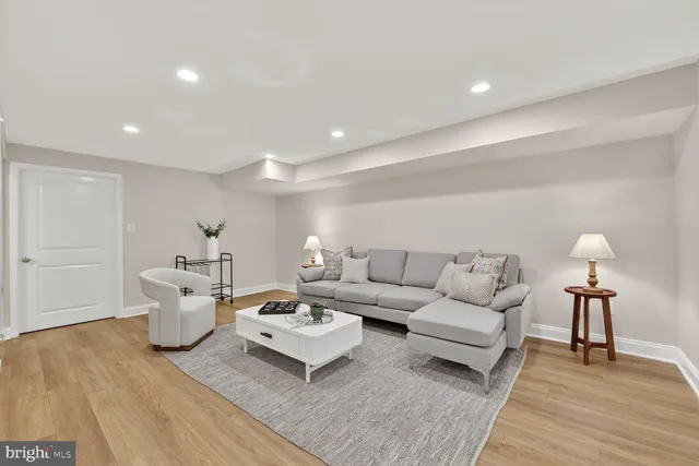 $1,999,990 | 2828 North Van Buren Street, Arlington, VA 22213