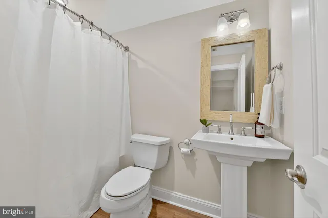 $1,999,990 | 2828 North Van Buren Street, Arlington, VA 22213