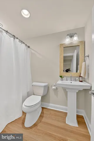 $1,999,990 | 2828 North Van Buren Street, Arlington, VA 22213