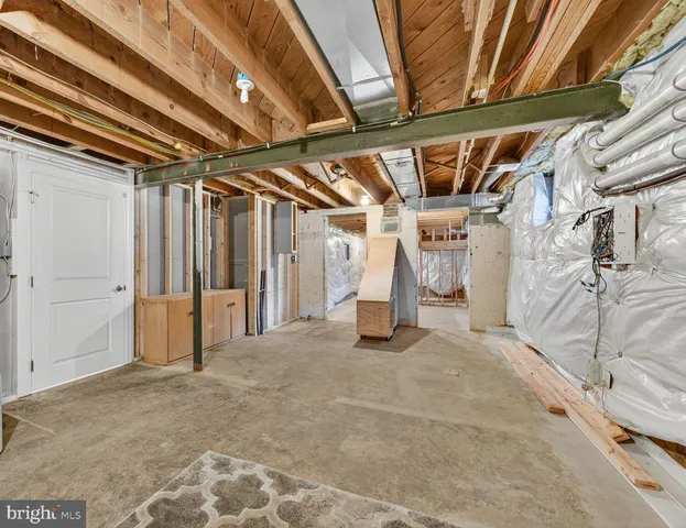 $1,999,990 | 2828 North Van Buren Street, Arlington, VA 22213