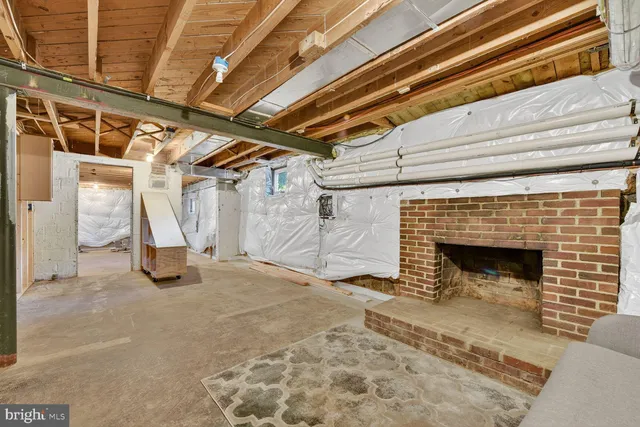 $1,999,990 | 2828 North Van Buren Street, Arlington, VA 22213