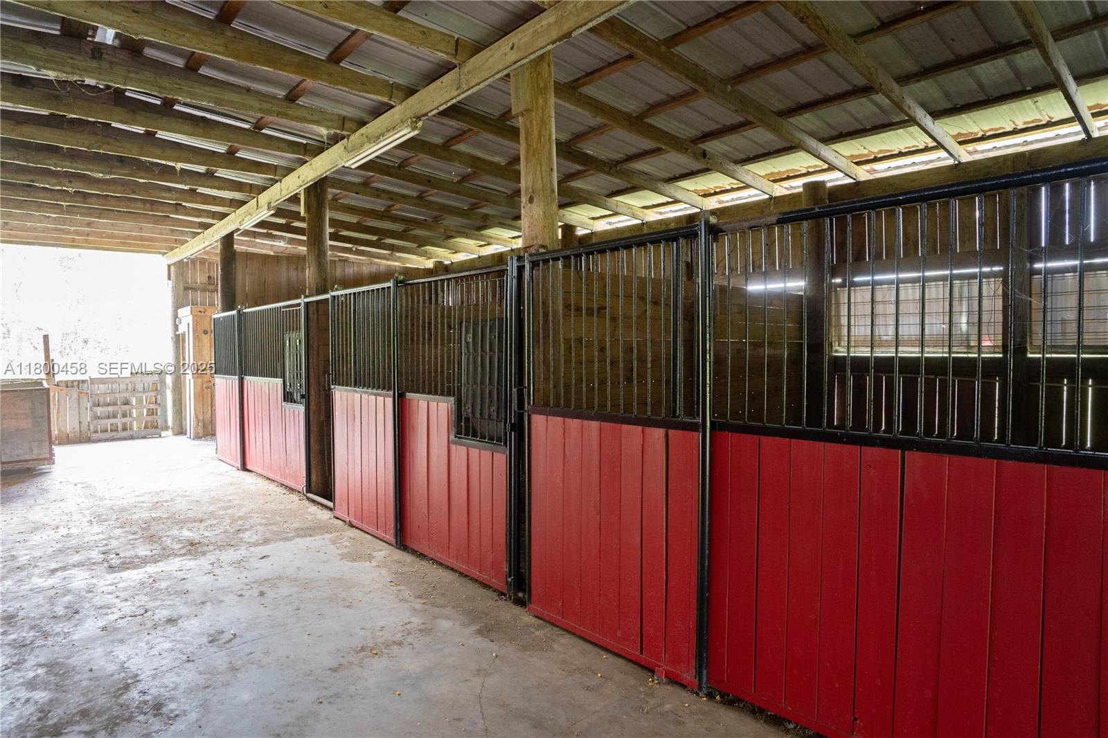 North Okeechobee Okeechobee, FL 34972 - Photo 21 of 23 a view of an empty room