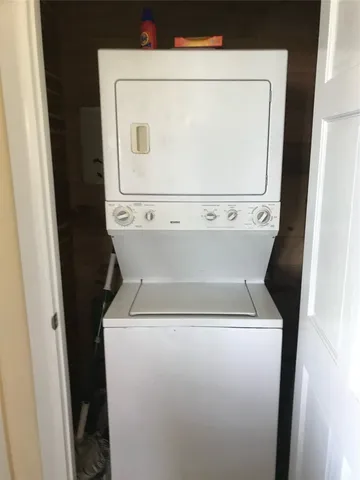 a view of a tennis court