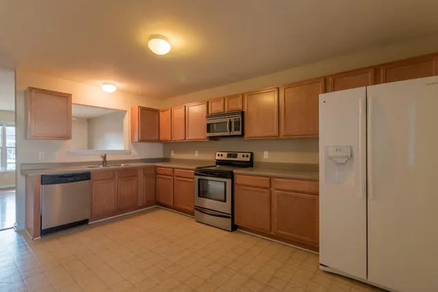 $1,350 | 303 Caldwell Loop, Jacksonville, NC 28546