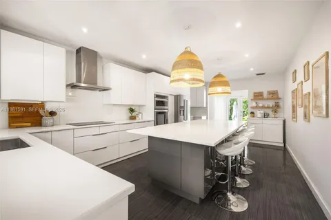 $4,190,000 | 1101 Coral Way, Coral Gables, FL 33134