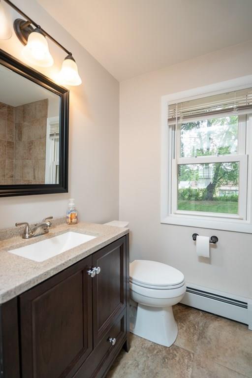 106 Mandalay Road Chicopee, MA 01020 - Photo 9 of 25 Gallery Image 9