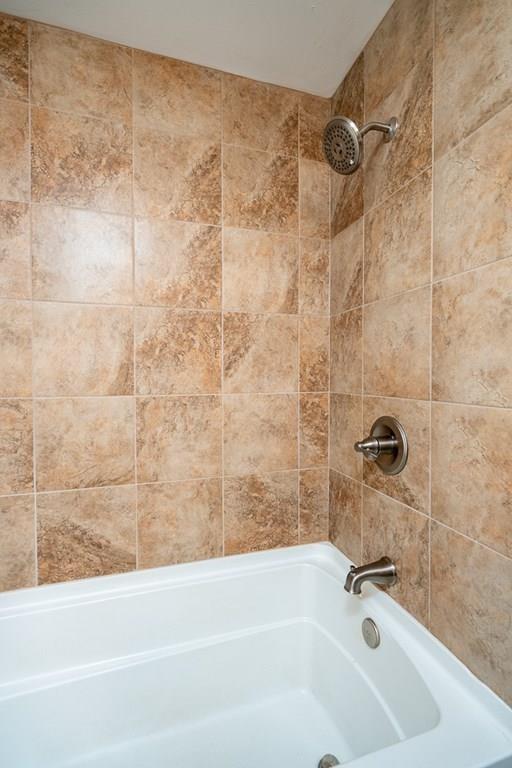 106 Mandalay Road Chicopee, MA 01020 - Photo 10 of 25 Gallery Image 10