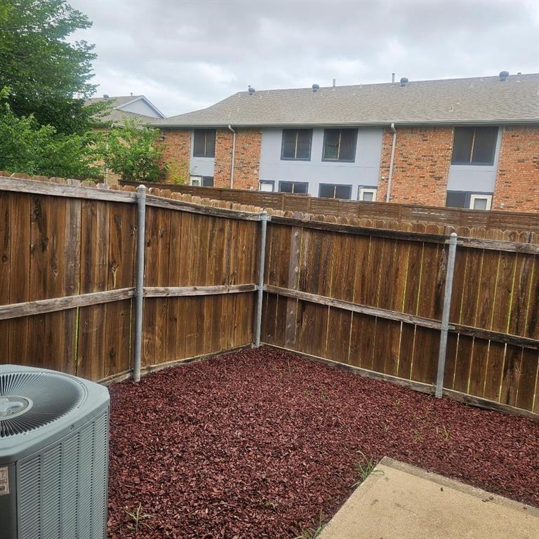 12 Trails Place, Unit AD Wylie, TX 75098 - Photo 35 of 40 a backyard of a house