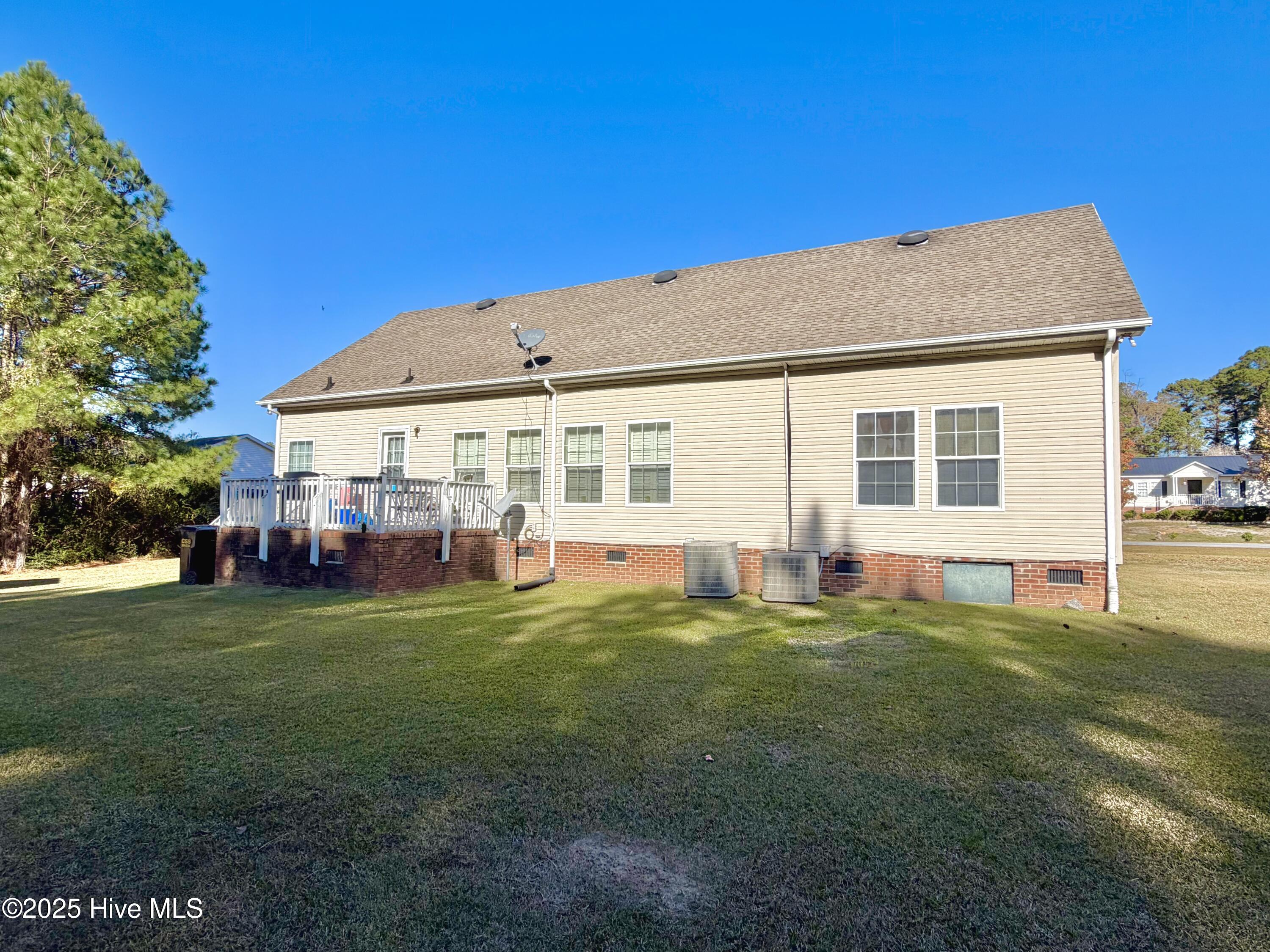 2917 Laurel Ridge Lane Kinston, NC 28504 - Photo 3 of 25 IMG_2040