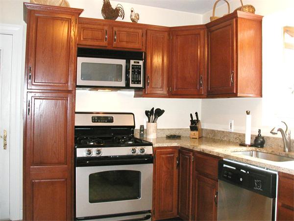 23 St Elmo Road Worcester, MA 01602 - Photo 8 of 20