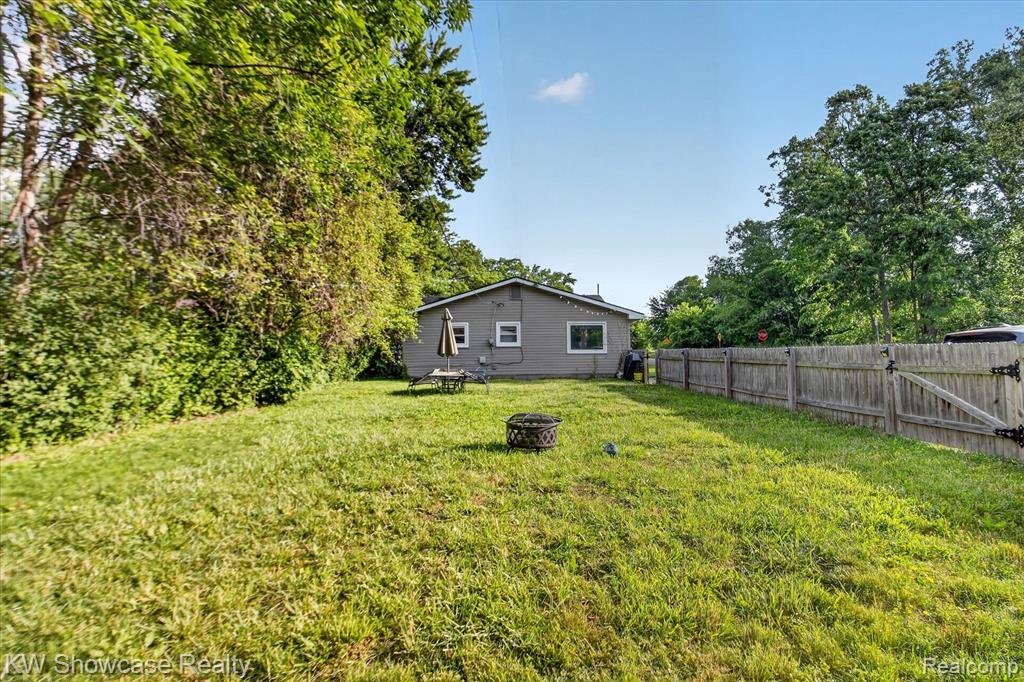23637 Superior Road Taylor, MI 48180 - Photo 29 of 33