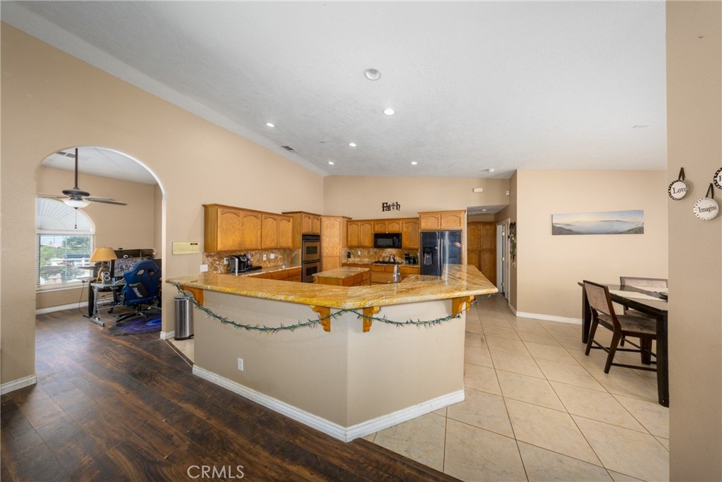 11671 Desert View Road Pinon Hills, CA 92372 - Photo 16 of 52