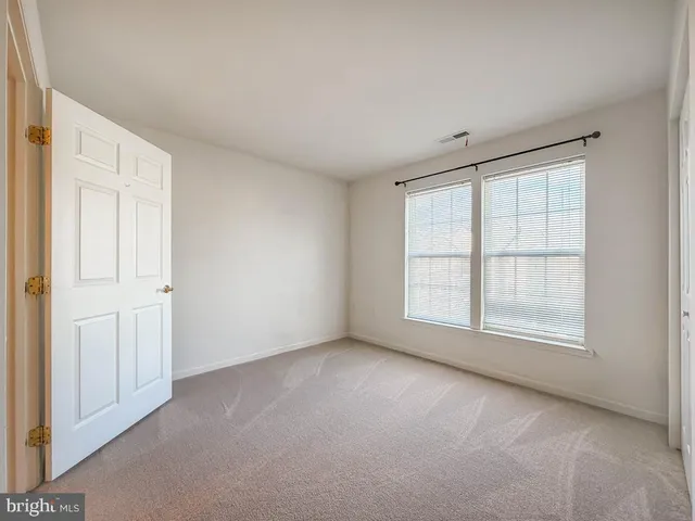 $285,000 | 1506 Moore Street, Unit 301, Bristol, PA 19007