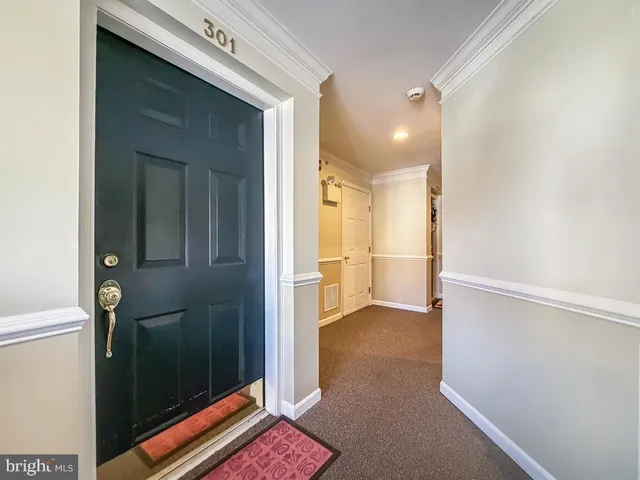 $285,000 | 1506 Moore Street, Unit 301, Bristol, PA 19007