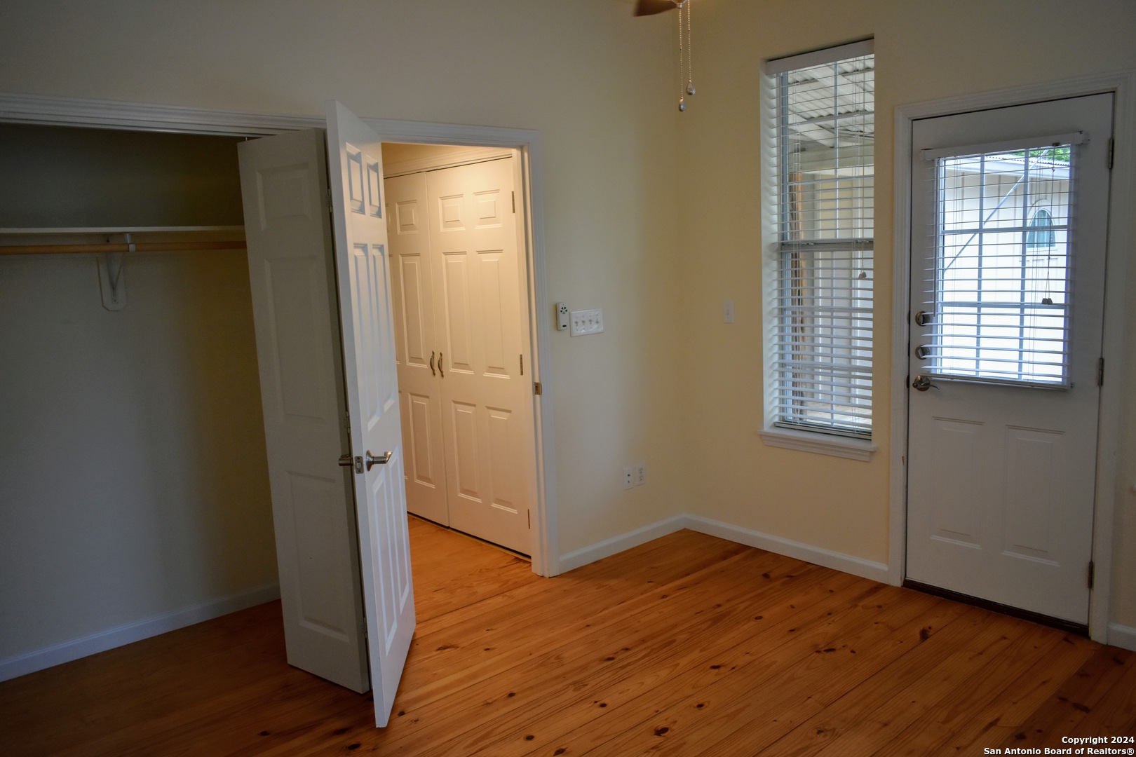 602 B 10th Street Bandera, TX 78003 - Photo 8 of 11