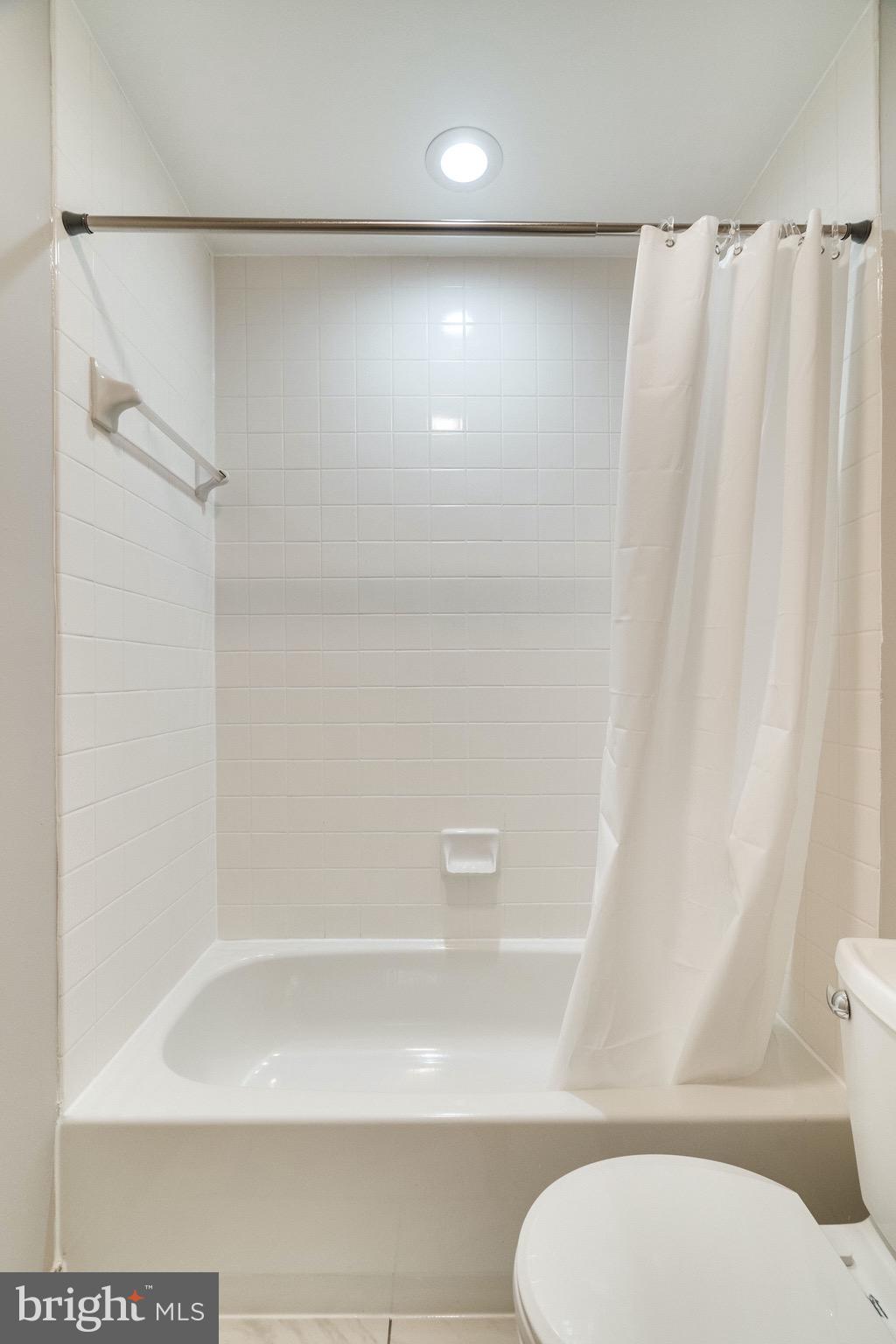 408 West Glebe Road Alexandria, VA 22305 - Photo 33 of 62