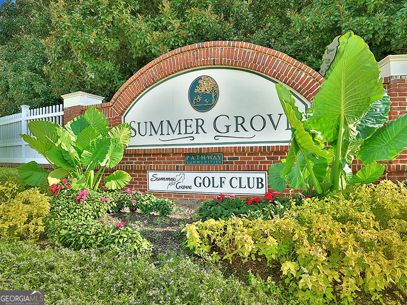 80 Middleton Trace Newnan, GA 30265 - Photo 14 of 30 a sign on the side of the road