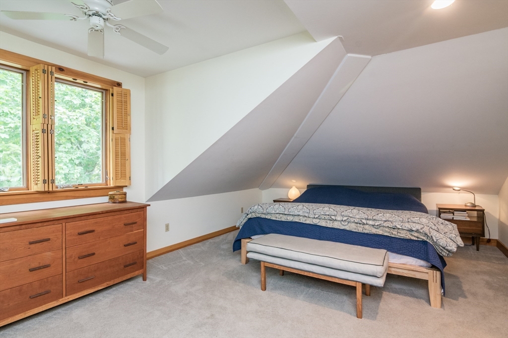 17 Florence Road Northampton, MA 01062 - Photo 23 of 42