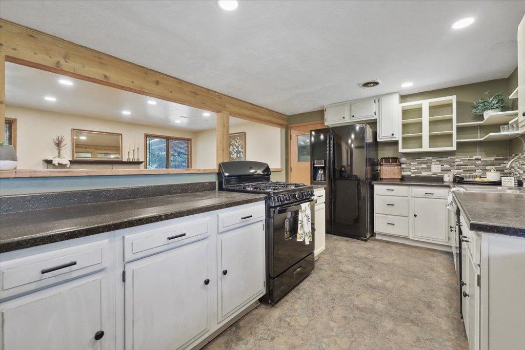 2606 South Pines Road Spokane Valley, WA 99206 - Photo 4 of 35