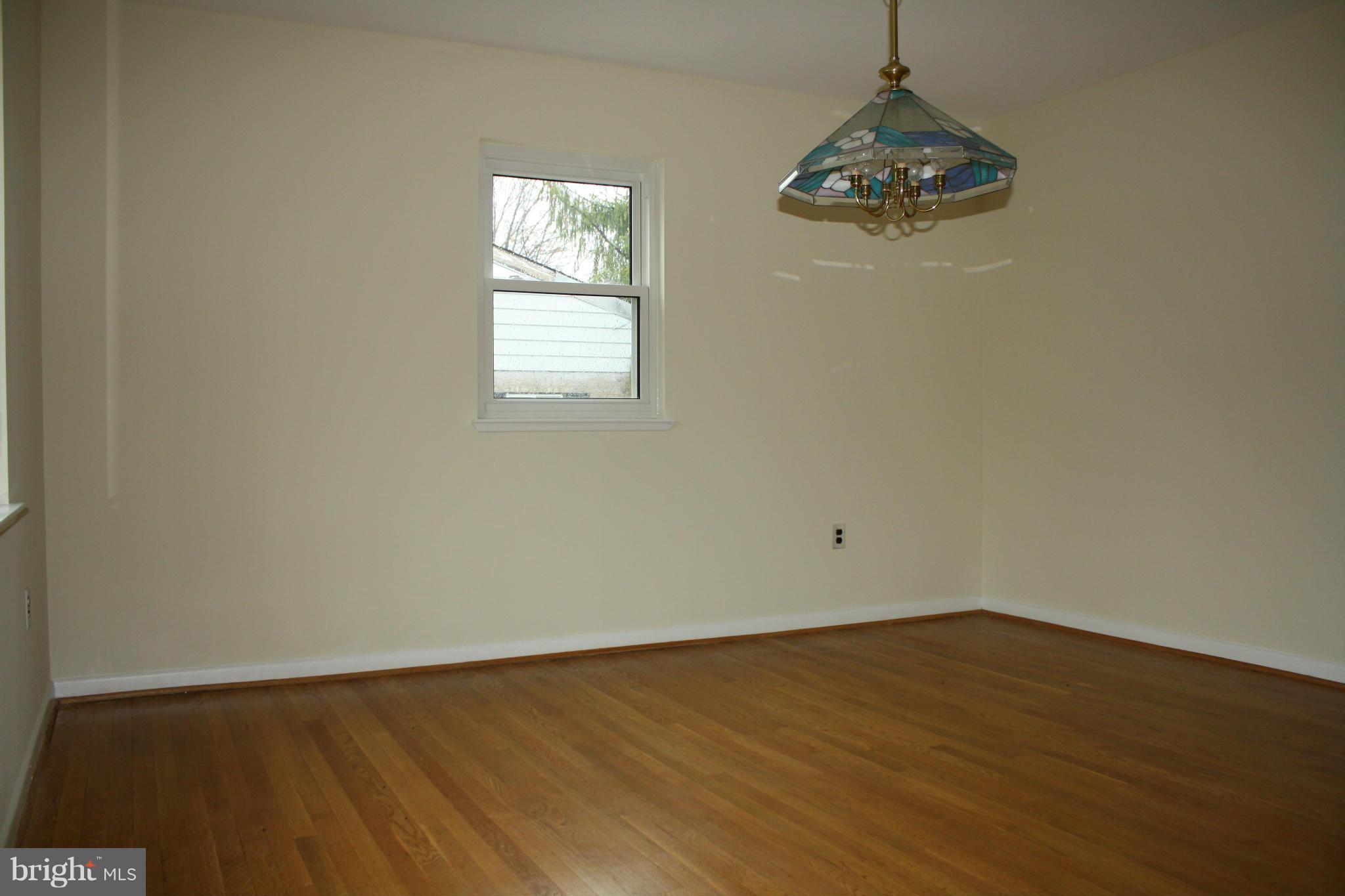1527 Adamsview Road Catonsville, MD 21228 - Photo 8 of 30 Dining Room