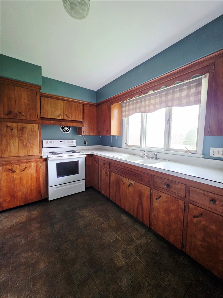 2247 Ridge Road Ontario, NY 14519 - Photo 18 of 36