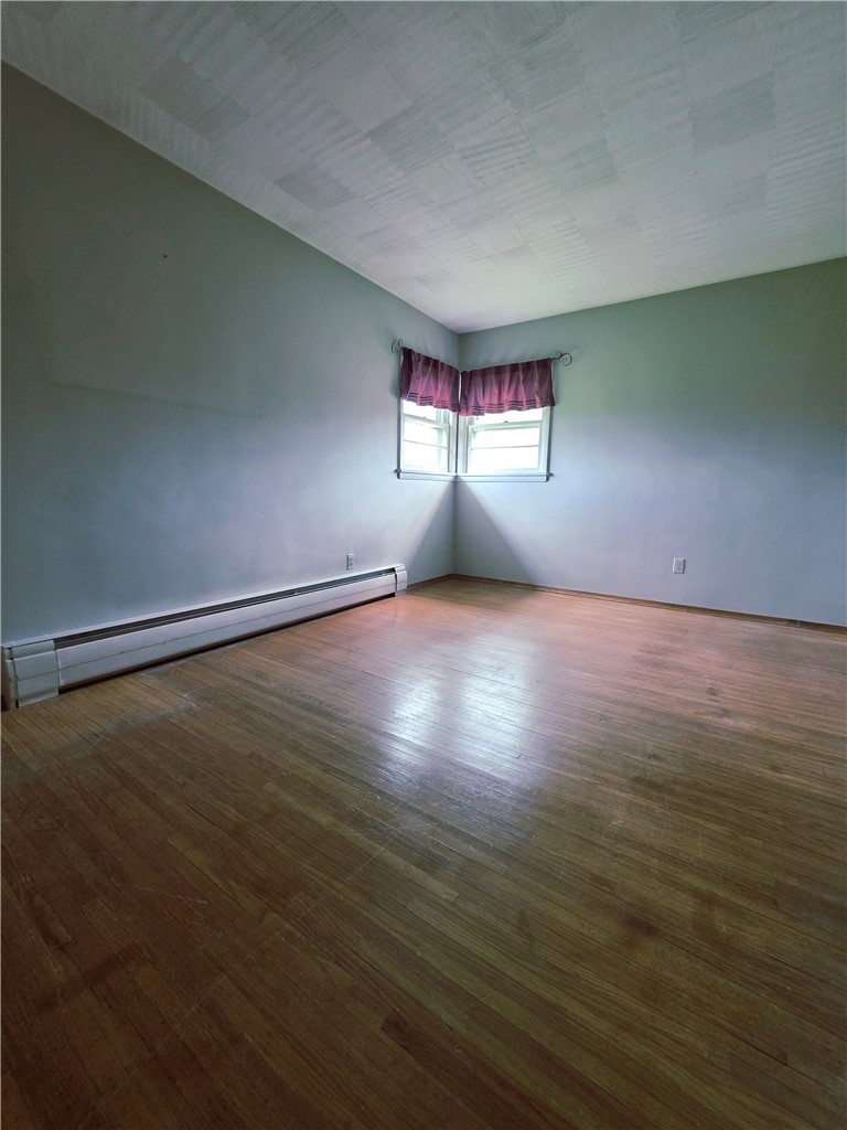 2247 Ridge Road Ontario, NY 14519 - Photo 23 of 36 Master Bedroom