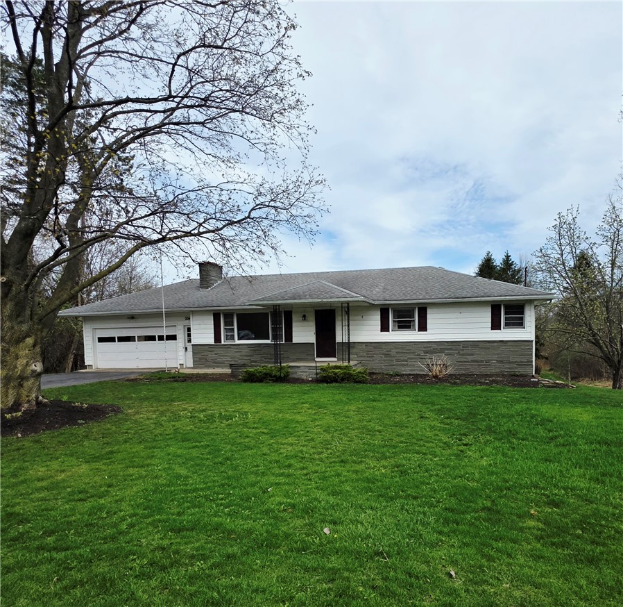 2247 Ridge Road Ontario, NY 14519 - Photo 3 of 36