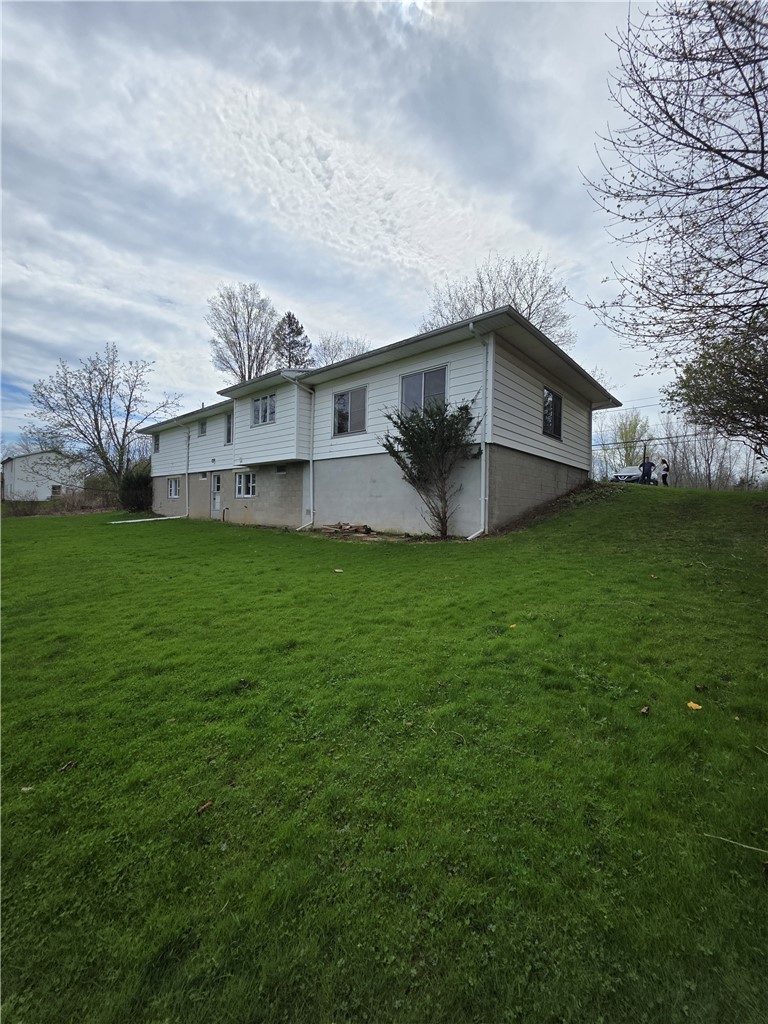 2247 Ridge Road Ontario, NY 14519 - Photo 10 of 36