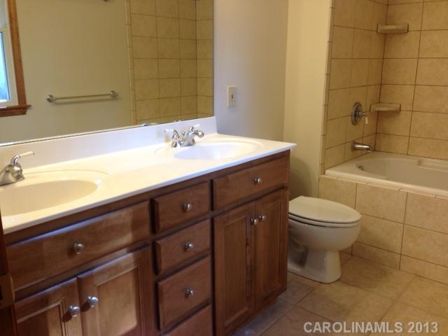 7015 Davis Road Waxhaw, NC 28173 - Photo 11 of 16 Gallery Image 11