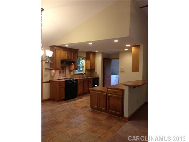 7015 Davis Road Waxhaw, NC 28173 - Photo 4 of 16 Gallery Image 4