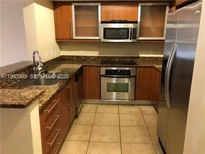 $3,250 | 888 Douglas Road, Unit 1103, Coral Gables, FL 33134