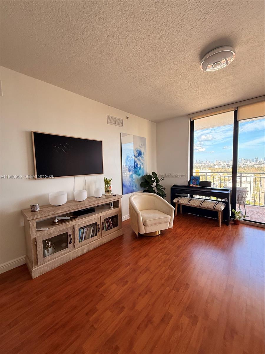 888 Douglas Road, Unit 1103 Coral Gables, FL 33134 - Photo 5 of 22